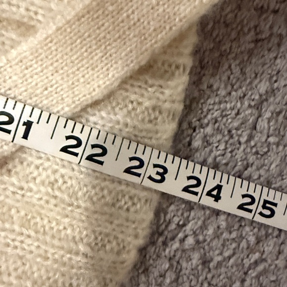 Gap Cardigan - Picture 8 of 9